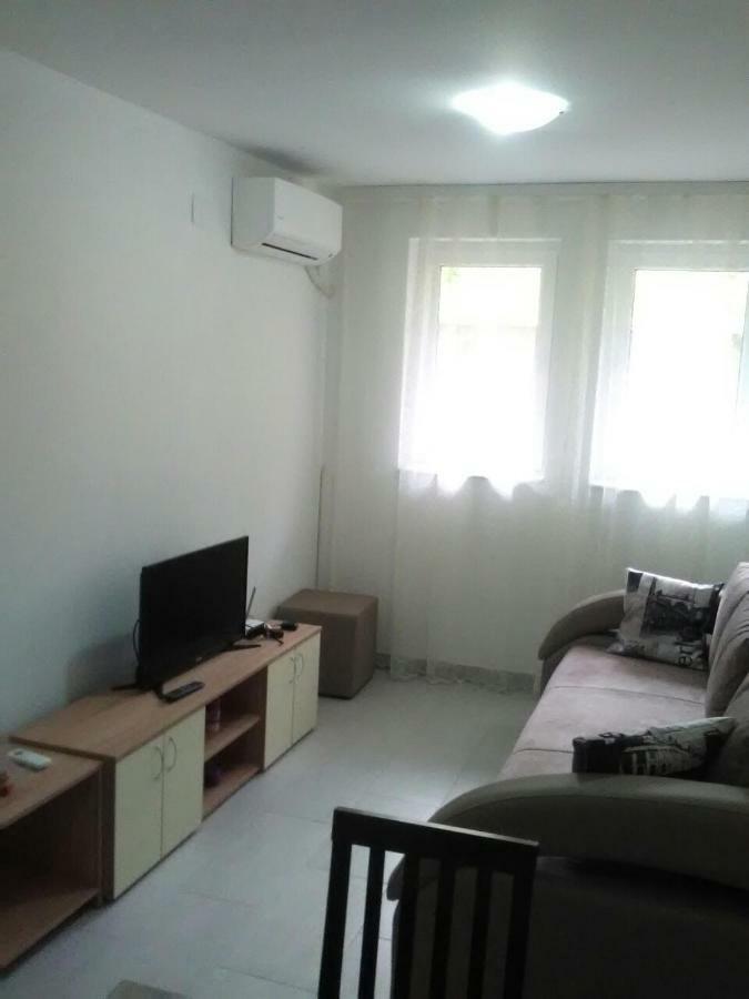 Apartman Jevtic 1 Gornja Toplica Εξωτερικό φωτογραφία