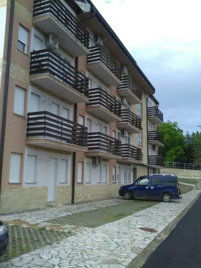 Apartman Jevtic 1 Gornja Toplica Εξωτερικό φωτογραφία